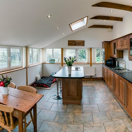 Pass The Keys Peaceful & Coastal 2 Bedroom Cottage Cardigan Exteriér fotografie