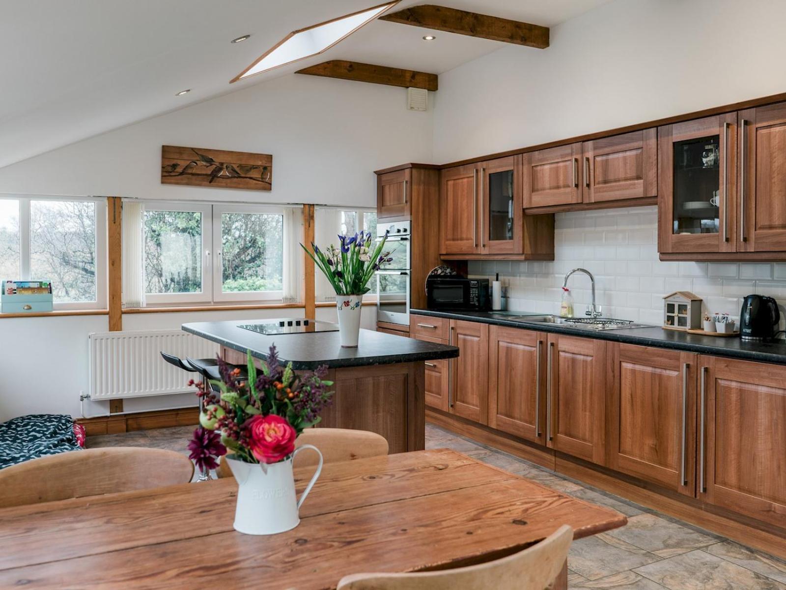 Pass The Keys Peaceful & Coastal 2 Bedroom Cottage Cardigan Exteriér fotografie