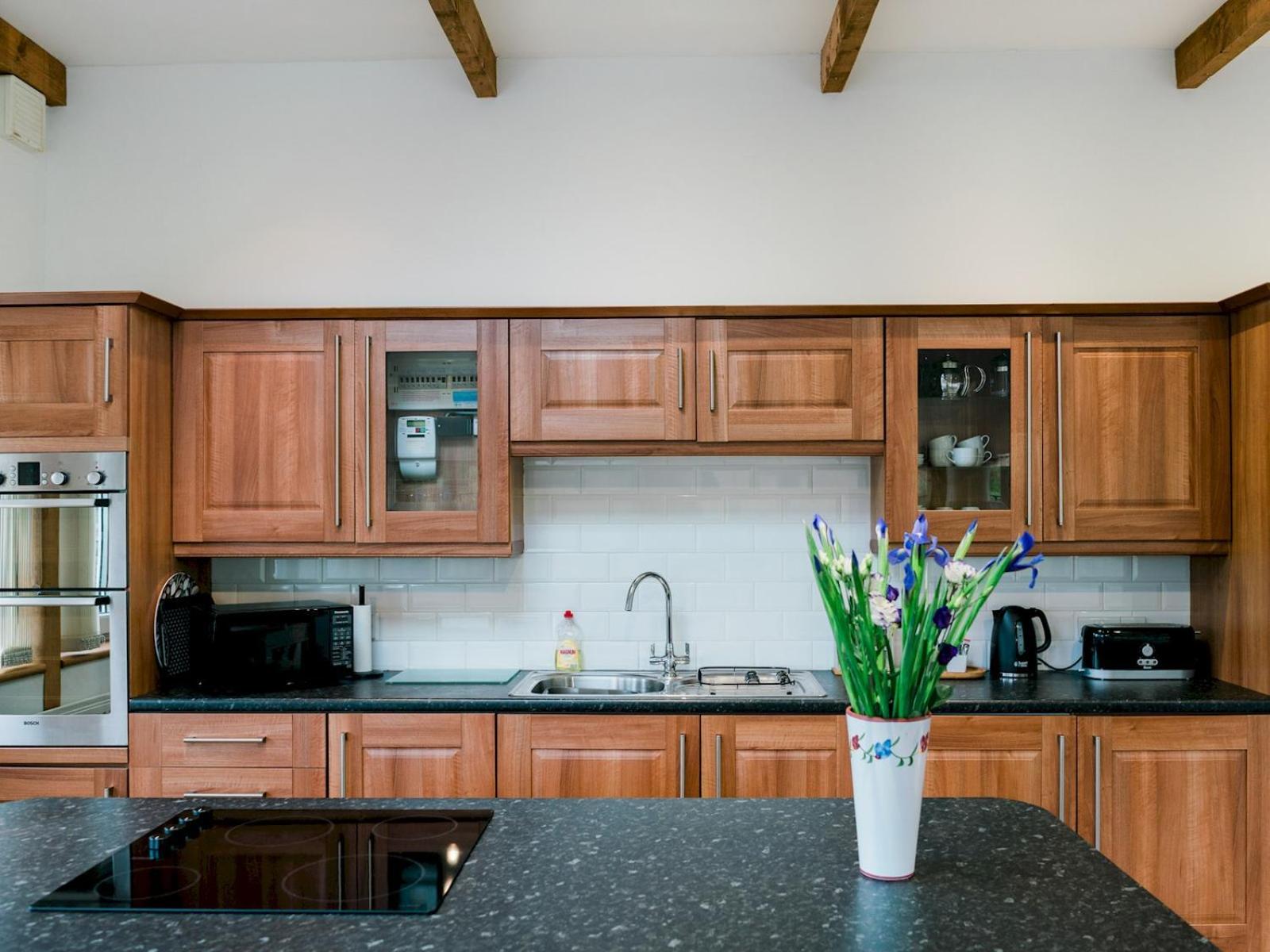 Pass The Keys Peaceful & Coastal 2 Bedroom Cottage Cardigan Exteriér fotografie