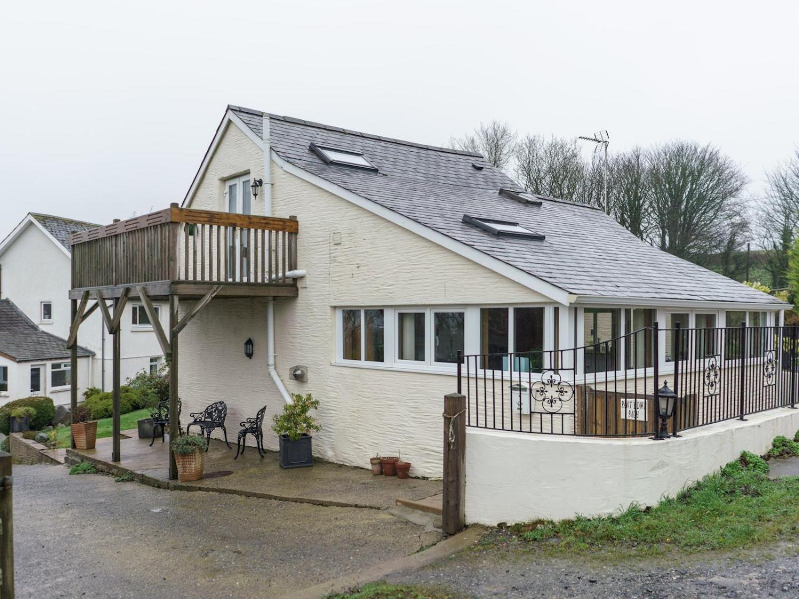 Pass The Keys Peaceful & Coastal 2 Bedroom Cottage Cardigan Exteriér fotografie