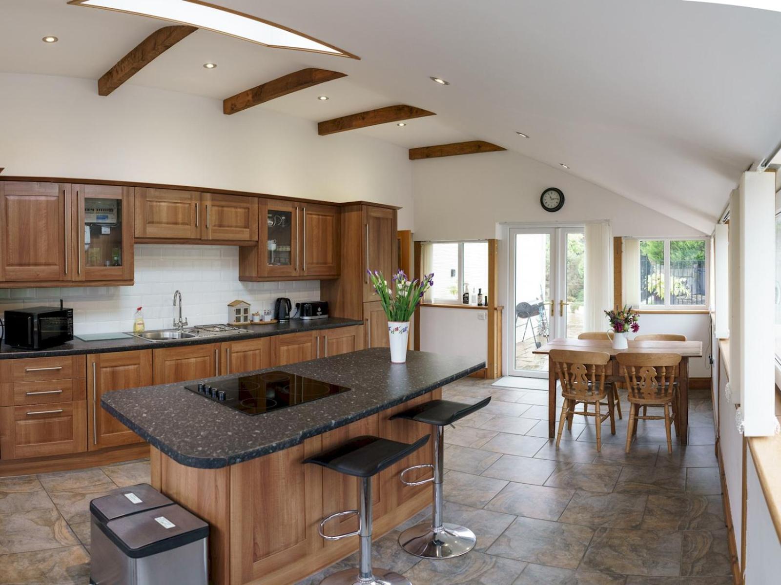 Pass The Keys Peaceful & Coastal 2 Bedroom Cottage Cardigan Exteriér fotografie